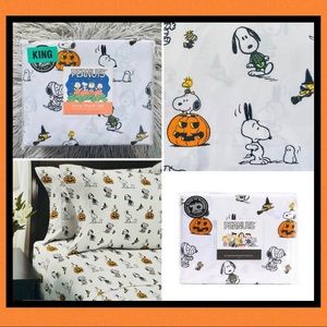 Berkshire Peanuts Snoopy Halloween Shenanigans Pumpkin Ghosts King Sheet Set